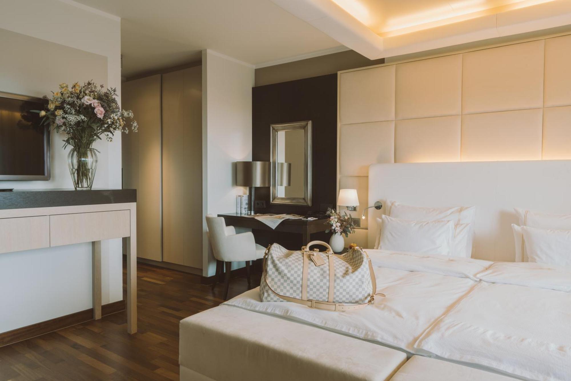 Adults Only Hotel Reiters Supreme Бад Татцмансдорф Стая снимка